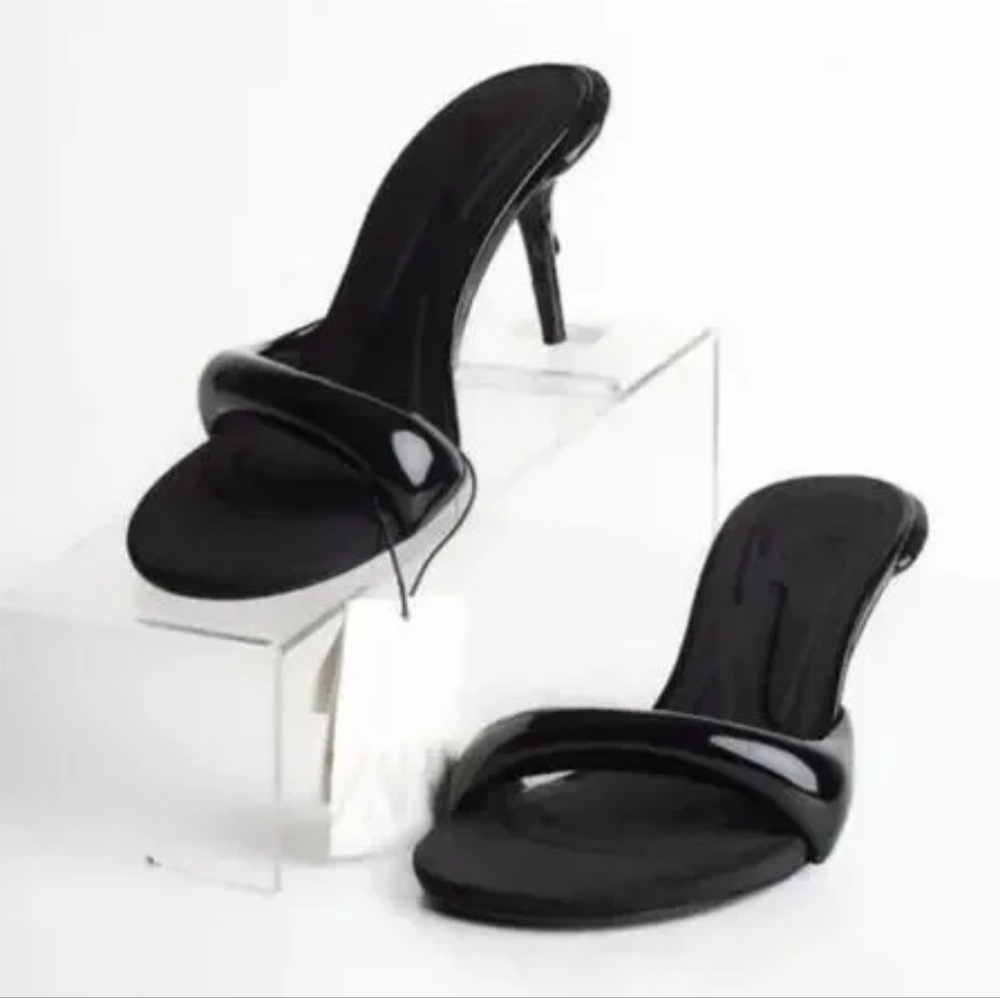 Zara Black Stiletto Heels with Matte Finish
